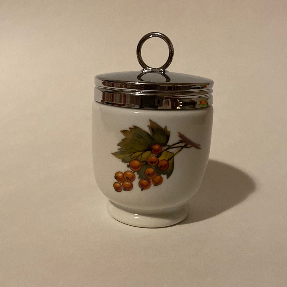 Evesham Gold King Size Egg Coddler & Lid